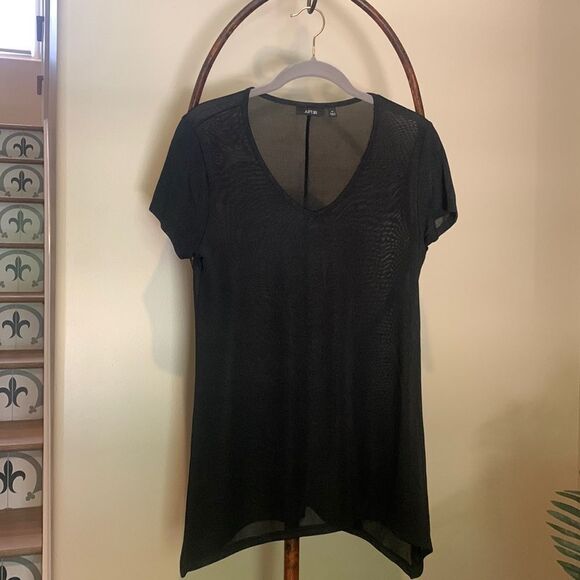 Chico Travelers Like Black Top - Picture 1 of 6